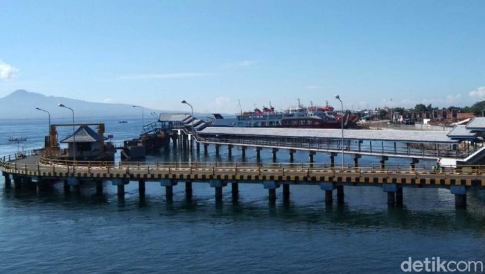 Suasana lengang terjadi di Pelabuhan ASDP Ketapang Banyuwangi. Pelabuhan tersibuk se-Indonesia ini ditutup selama satu hari penuh menghormati hari raya Nyepi.
