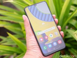 Unboxing Galaxy M31, Ponsel Baterai 6.000 mAh Harga Rp 3 Jutaan