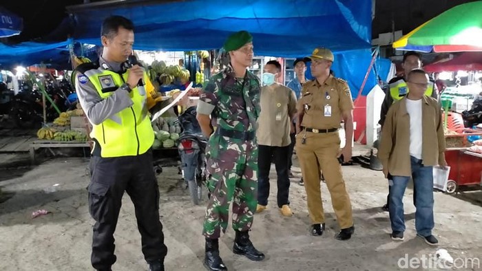 Pasar malam di Polman dibubarkan di tengah wabah Corona (dok. Istimewa)