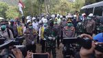 Momen Panglima TNI-Kapolri-Menteri PUPR Tinjau RS Corona di Pulau Galang