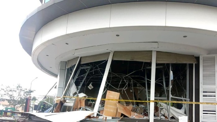 Plaza Medan yang Meledak
