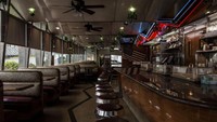 Kota New Jersey di Amerika memiliki banyak restoran klasik yang buka selama 24 jam. Sayangnya kini hampir semua restoran di sana sepi dari pengunjung.  Foto: The New York Times/CNN/Twitter