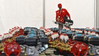 Logistik ini nantinya akan didistribusikan ke seluruh wilayah di Indonesia melalui gudang tersebut.