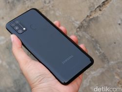 Unboxing Galaxy M31, Ponsel Baterai 6.000 mAh Harga Rp 3 Jutaan