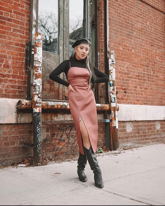 Saya terus berpikir tentang apa langkah eskalasi berikutnya. Berapa banyak lagi kekerasan yang bisa didapat? Pikiran itu membuatku takut, ujar Grey yang kini tengah mengkarantina sukarela di rumahnya di Brooklyn untuk melindungi dirinya sendiri dan orang lain dari penyebaran Covid-19. Foto: Instagram