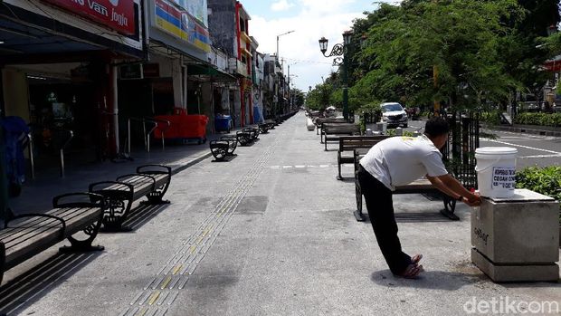 Diserang Corona, Malioboro Yogya pun Suwung