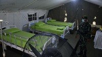 RS Pelamonia ini memiliki kapasitas 38 tempat tidur, diantaranya dua tempat tidur di IGD, di ruang isolasi 24 tempat tidur dan ruang Aster sekitar 12 tempat tidur.