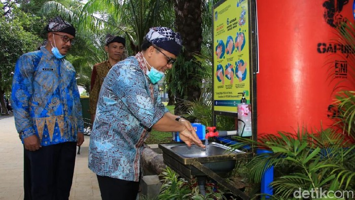 Pemkab Banyuwangi pasang wastafel portabel di 14 titik