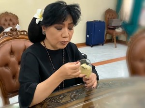 Hobi Masak, Anne Avantie Jago Bikin Sambal Terong dan Jamu Kencur