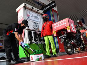 Berkaca dari Mercedes Wapres, Bawa Bensin Cadangan Pakai Jeriken Aman Nggak Ya?