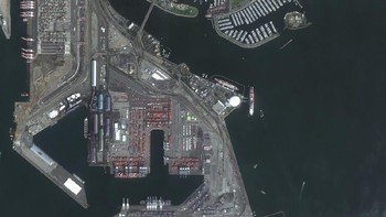 Pelabuhan Long Beach, California, 8 Februari 2020. Foto: Maxar Technologies