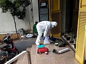 Viral WNA Dievakuasi oleh Petugas Pakai APD di Jaksel, Polisi: Dia Pingsan