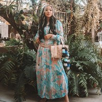 Mengetahui bahwa ini terjadi pada orang Asia di mana-mana, Grey pun berharap dan meminta orang non Asia tidak mendiskriminasinya karena virus corona. Rasisme dan kekerasan semacam ini akan memicu reaksi berantai yang akan sangat sulit untuk diperbaiki. Kami tidak bisa membiarkan itu terjadi, terangnya. Foto: Instagram