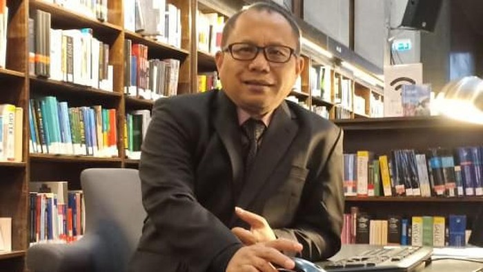 Wakil Ketua Komisi E DPRD Jatim Artono