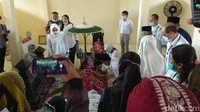 Prosesi pemakaman berlangsung secara internal.