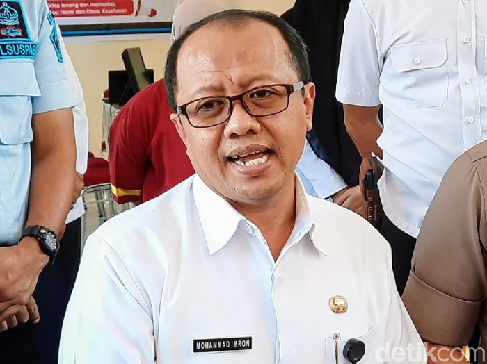 Seorang Pasien Dalam Pengawasan (PDP) di RSUD dr Koesnadi Bondowoso dinyatakan positif corona. Saat ini pasien tersebut dalam kondisi stabil dan baik.