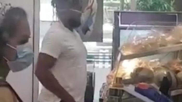 Cara Netizen Lindungi Diri dari Corona Saat Belanja