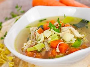 Sop Ayam Jadi Menu Praktis Andalan Chef Stefu Santoso di Rumah
