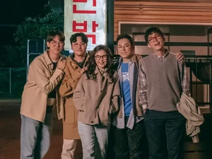 5 Alasan Kamu Harus Mulai Nonton Drama Korea Hospital Playlist