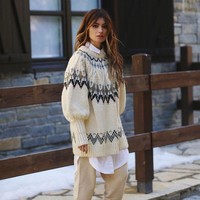 Walau kondisinya tidak parah, wanita cantik itu pun merasa dirinya telah melakukan sesuatu yang bodoh. Sambil menangis, wanita tersebut mengatakan bahwa ia mungkin membuat anaknya Romeo terinfeksi Corona karena Romeo juga mengalami sejumlah gejala Covid-19. Foto: Instagram @madamederosa