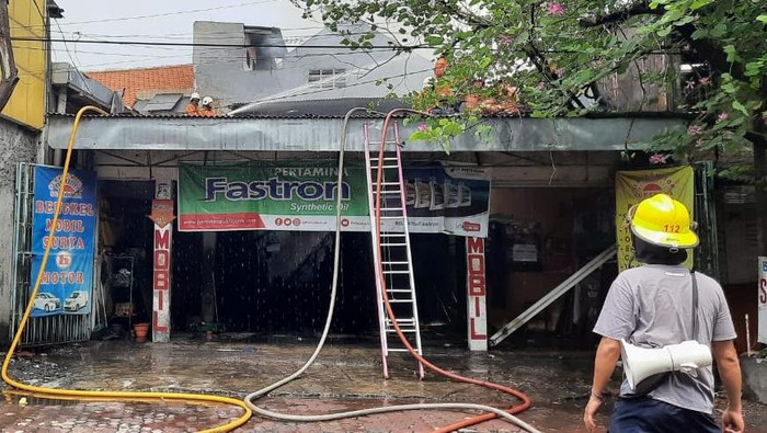 Jalan Menur Pumpungan