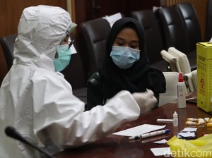 Sempat Kontak Wawalkot Bandung, 37 Wartawan Jalani Rapid Test Corona