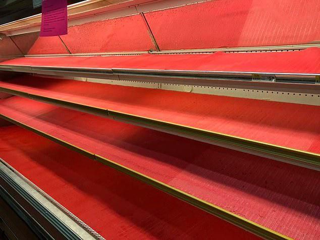 Supermarket Buang Makanan Rp 500 Juta karena Wanita Prank Batuk Corona