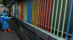 Penyemprotan Disinfektan di Jakarta Mulai Door to Door