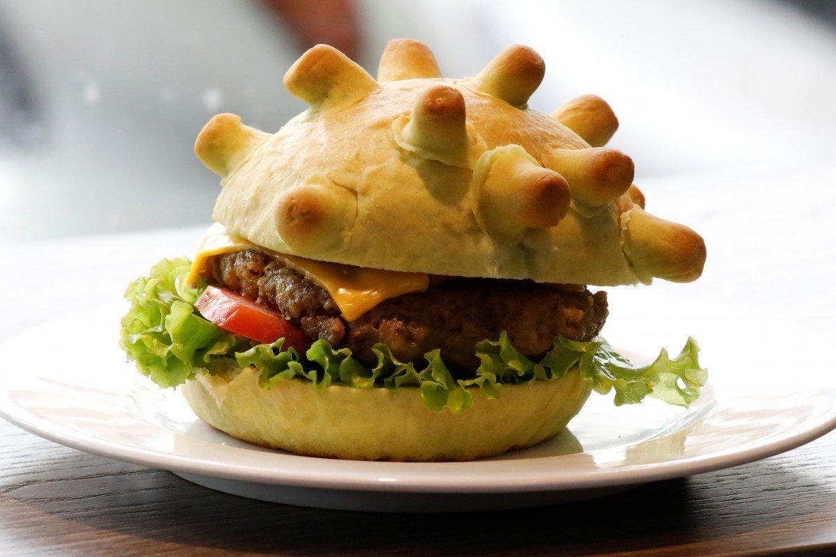Burger Virus Corona Ini Laku hingga 50 Buah Sehari