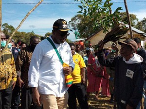 Niatnya Cegah Corona, Ritual Tah Was Kumpulkan Massa Digelar di Papua Barat