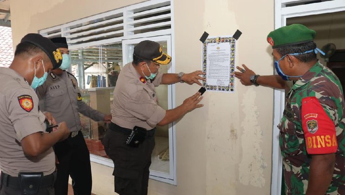 Polisi sosialisasi Covid-19 ke pondok pesatren di Tangerang