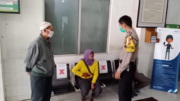 Viral Seorang Wanita Dikira Meninggal Dunia di Jalan, Ternyata Cuma Pingsan
