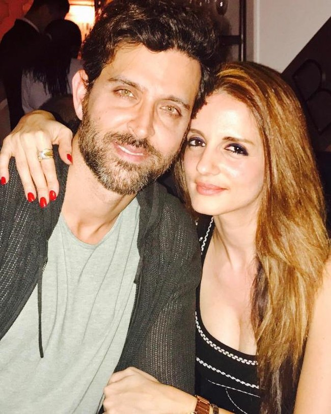 Pemberlakukan lockdown di India demi mencegah penyebaran virus corona berdampak pada hubungan Hrithik Roshan dengan mantan istrinya, Sussanne Khan. Hrithik mengaku kini kembali serumah dengan Sussanne setelah bercerai pada 2014. Foto: Instagram