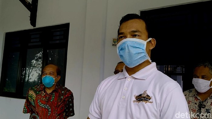 Bupati Batang, Wihaji, Sabtu (28/3/2020).