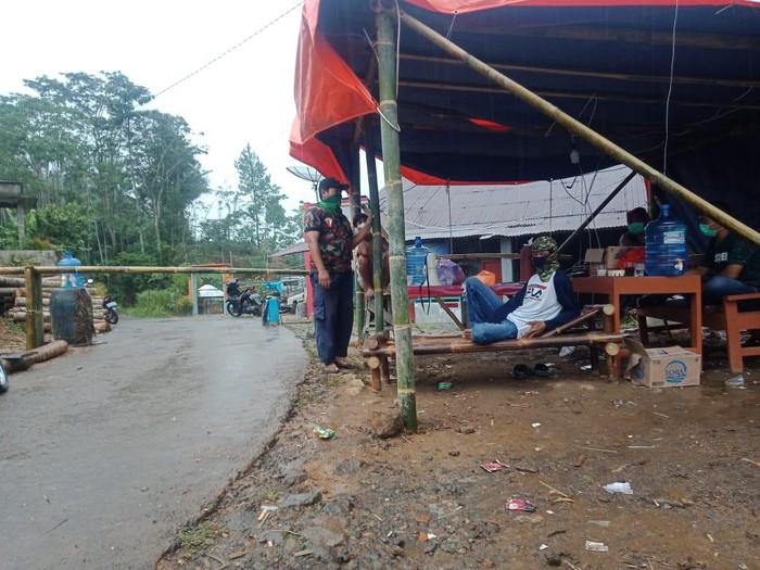 Warga satu dusun di Purbalingga isolasi mandiri, Sabtu (28/3/2020).