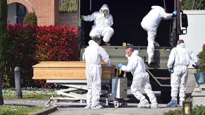 Kematian Pasien Corona di Italia Tembus 969 Orang Sehari Otoritas Italia melaporkan angka kematian harian yang tertinggi karena virus corona sejak pandemi COVID-19 terjadi di negeri Eropa itu.