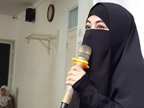 Ummi Pipik soal Heboh Video Menikah dengan Ustaz Maulana: Hoax!