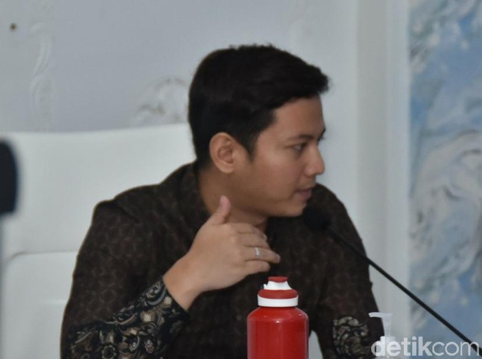 Bupati Trenggalek menetapkan status tanggap darurat corona atau Covid-19 selama 65 hari. Terhitung mulai 26 Maret hingga 29 Mei 2020.