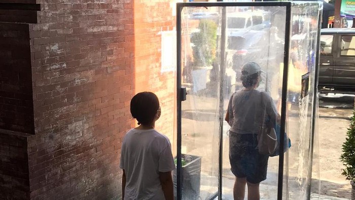 Bilik disinfektan dipasang di Pasar Badung untuk cegah penyebaran Corona (dok. Istimewa)