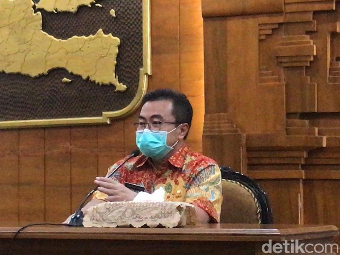 Wabah virus corona meluas di Tanah Air. Namun hingga saat ini belum ditemukan vaksin untuk melawan Covid-19.