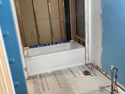 Aneka Kejadian Sial Saat Diam di Rumah Karena Corona