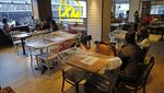Cegah Corona, Warga Hong Kong Aja Bisa #JagaJarakDulu di Ruang Publik