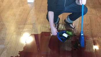 Botol wine buat persediaan diam di rumah malah pecah (Boredpanda)