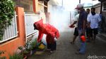 Aksi Warga Sawangan Depok Halau Nyamuk DBD Lewat Fogging