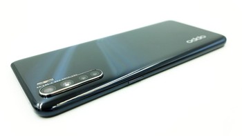 Dapur pacunya ditenagai MediaTek Helio P70. Dipadukan dengan RAM 8 GB dan memori internal 128 GB. Foto: Oppo Indonesia