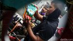 Disinfeksi Mandiri Warga Cipedak Srengseng Sawah untuk Halau Corona