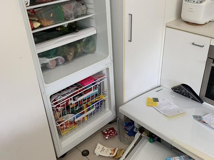 Kejadian Sial Saat Isolasi di Rumah