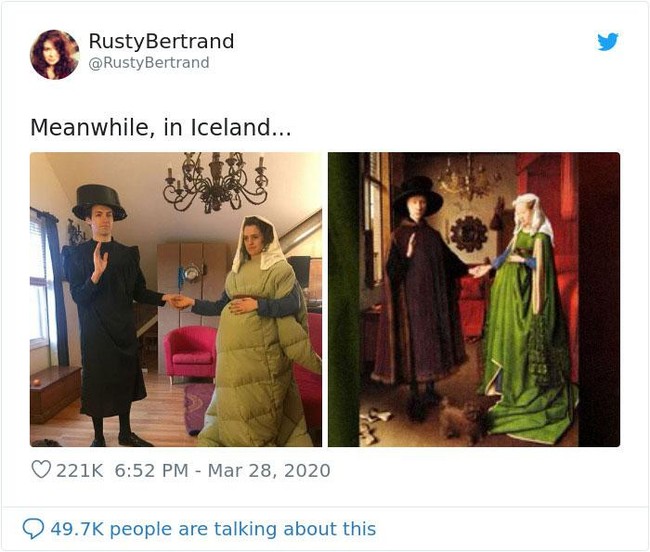 The Arnolfini Wedding merupakan salah satu mahakarya termahsyur yang pernah dibuat pelukis Jan van Eyck pada 1434. Sepasang netizen di Eslandia meniru pose obyek lukisan dengan modal panci dan bedcover. Kreatif! (Foto: Twitter).