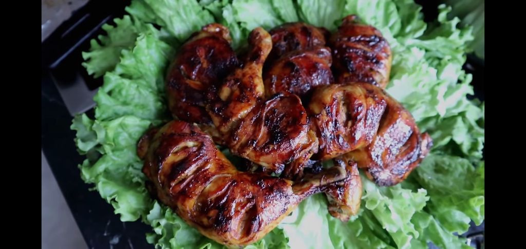 Makan Sambal Terasi, Bocah Bule Ini Ketagihan Pedasnya