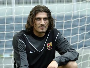 Eks Kiper Barca Rustu Recber Positif Corona, Kulitnya Jadi Abu-abu